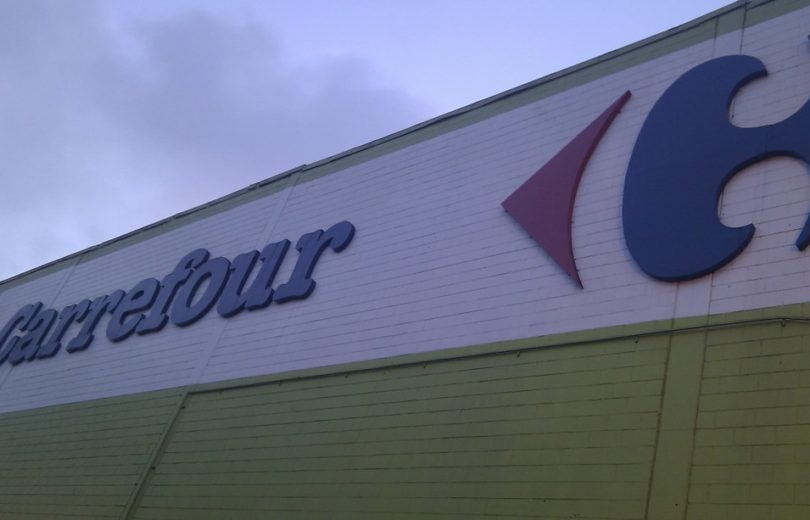 Carrefour inwestuje w możliwość robienia zakupów spożywczych przez Internet